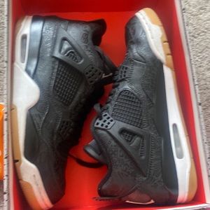 Air Jordan 4 Retro Se